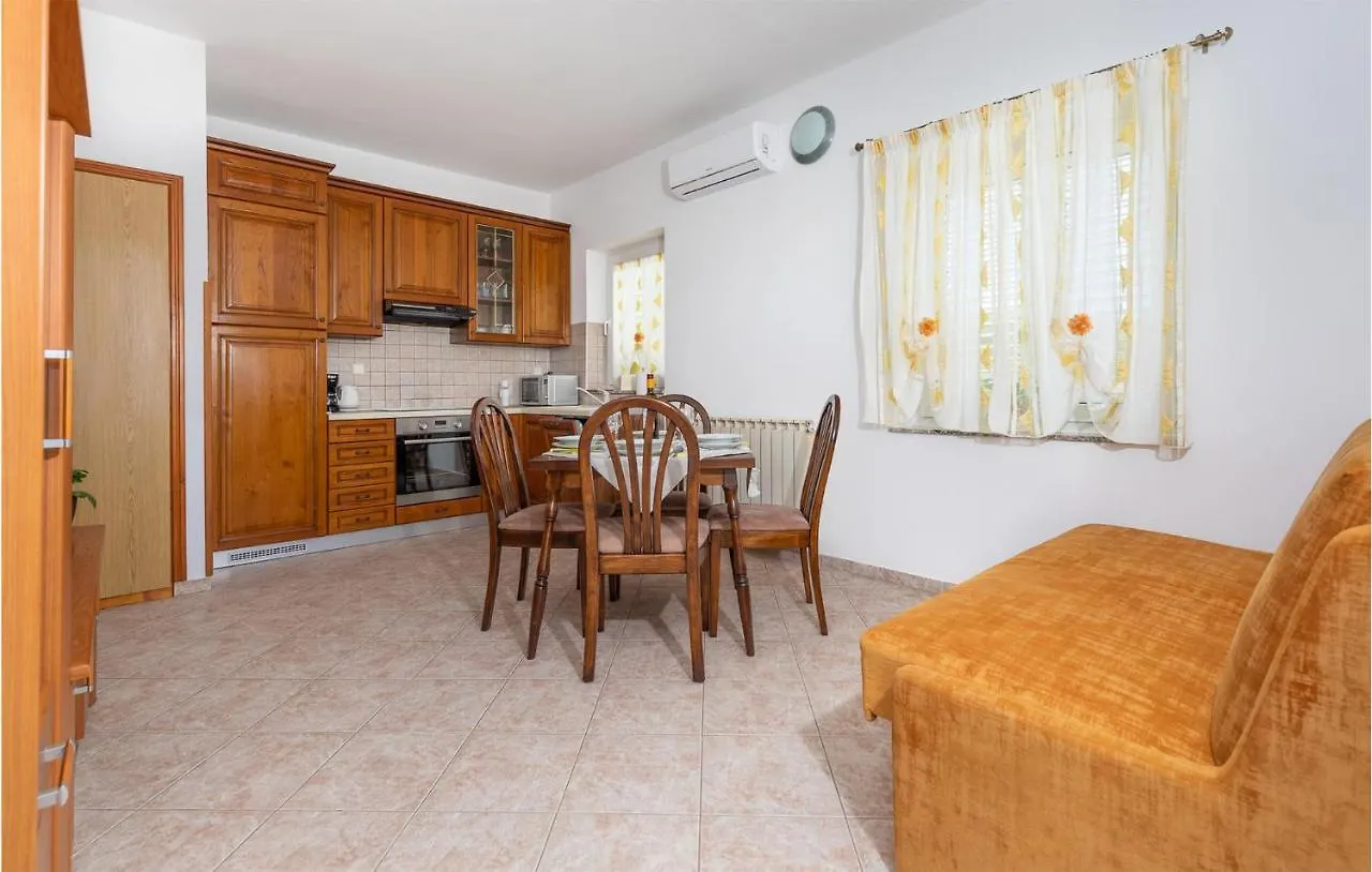 Amazing Apartment In Punat With Kitchen