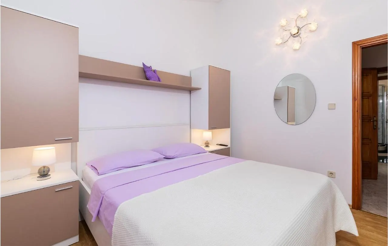Amazing Apartment In Punat With Kitchen 0*,  Kroatien