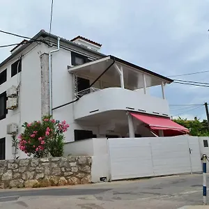  Apartment Zlata